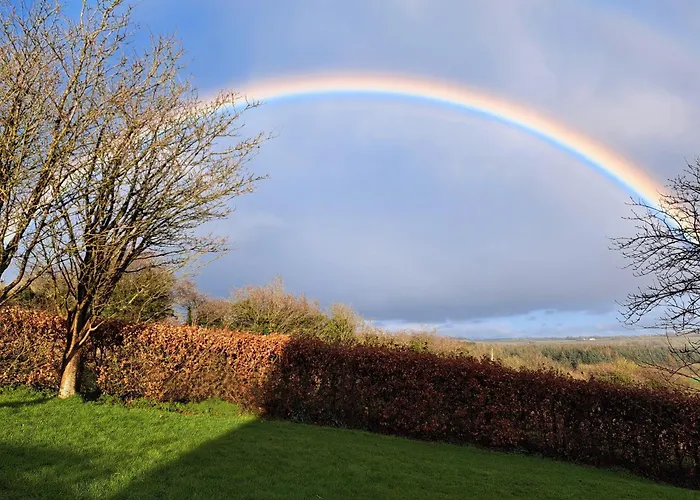 House In The Countryside *